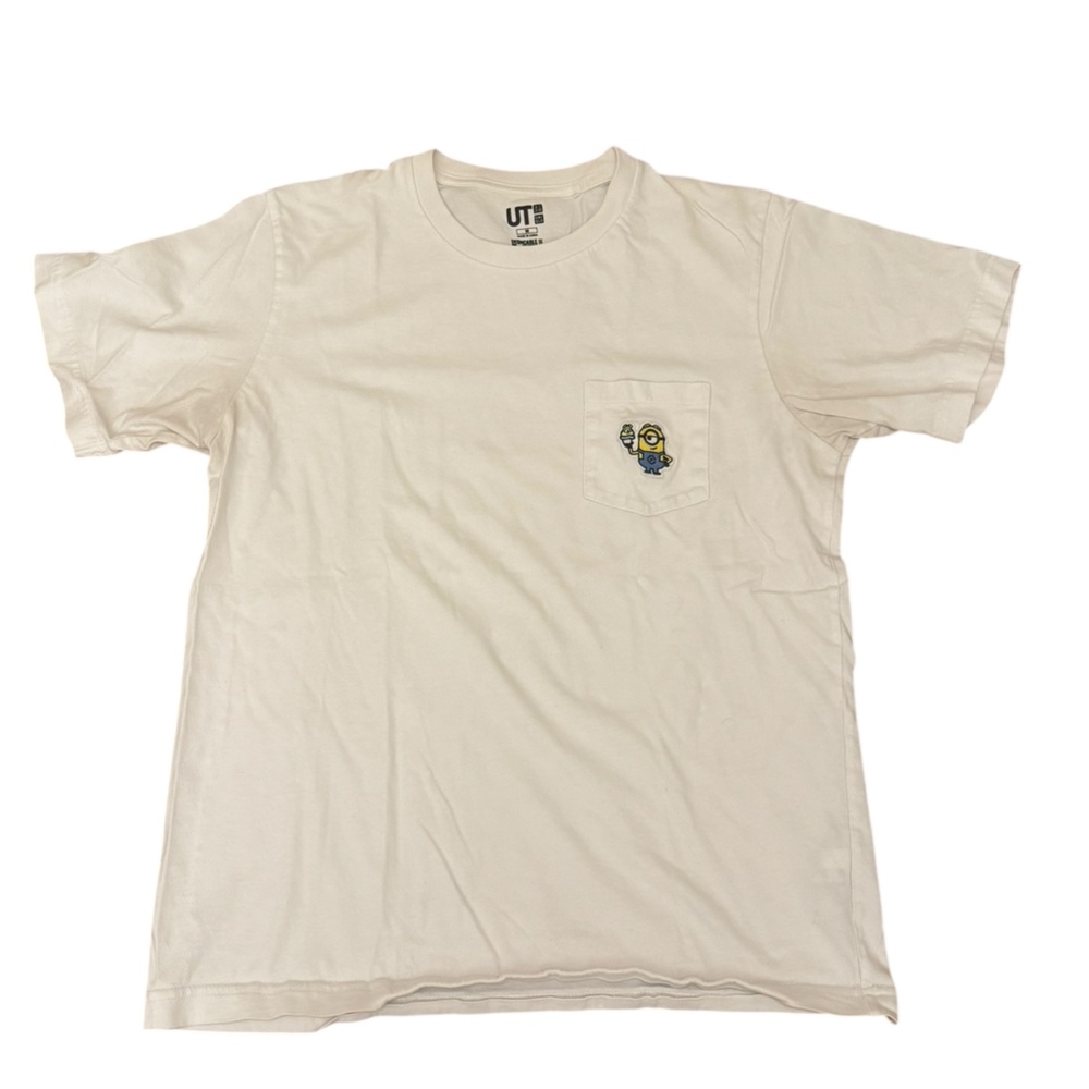 Uniqlo Despicable Me Short Sleeve White Tee. Size M. Gently Worn.